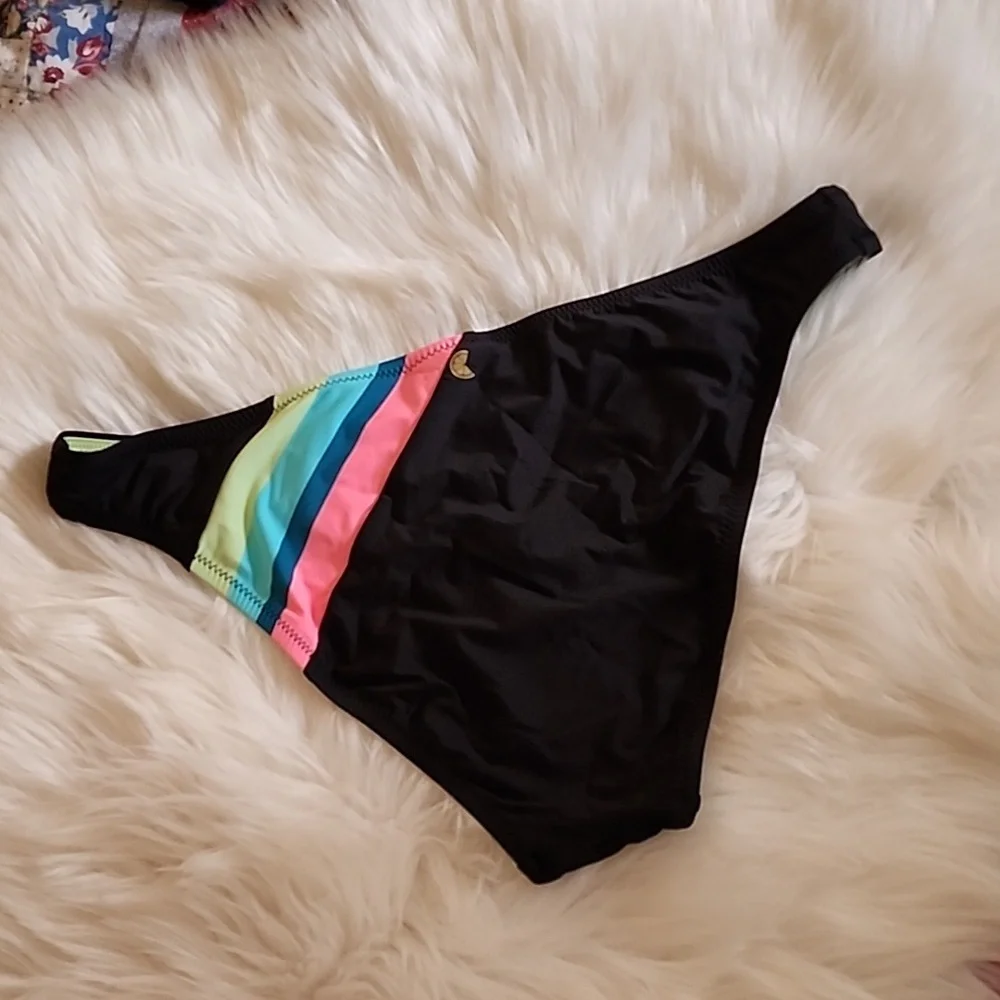 Bikini Bottoms Hipsters - Picture 13 of 17